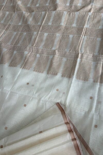 Off-white Baluchari Sharee