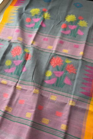 Shapla Manipuri Sharee