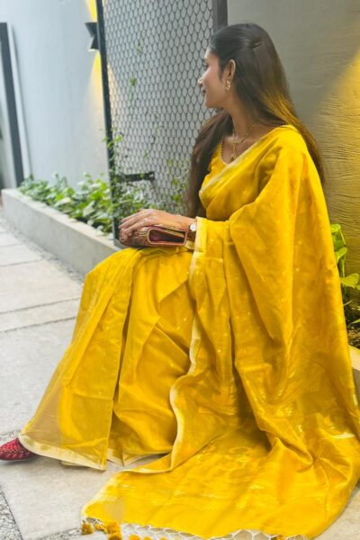 মাস্টার্ড ইয়েলো তাঁত সিল্ক জামদানী শাড়ী